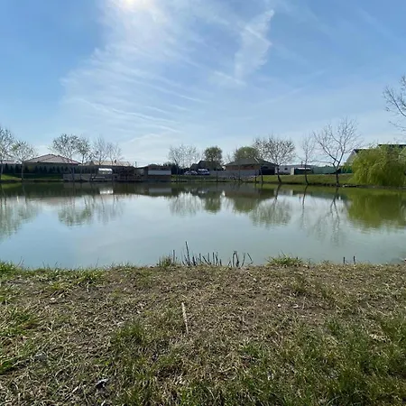 Max Pri Jazere Apartamento Trstice