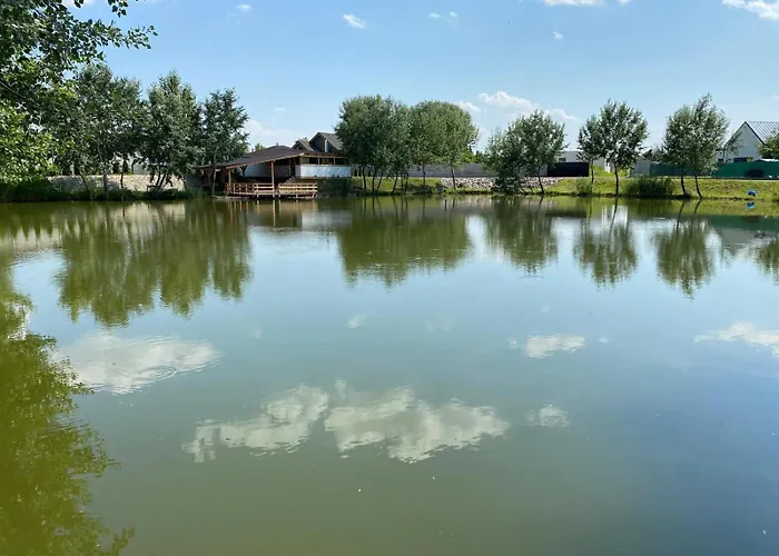 Max Pri Jazere Trstice